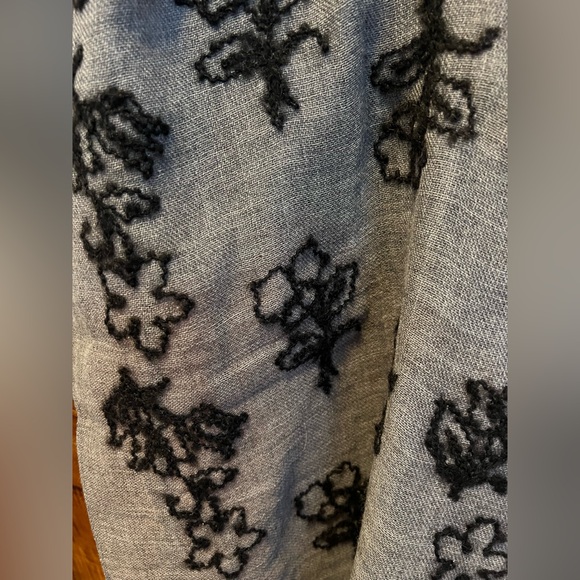 🇮🇹Vintage 100% Pure Wool/Lana Scarf by Ostinelli Como Italy | Floral 18” x 68” - Picture 15 of 17